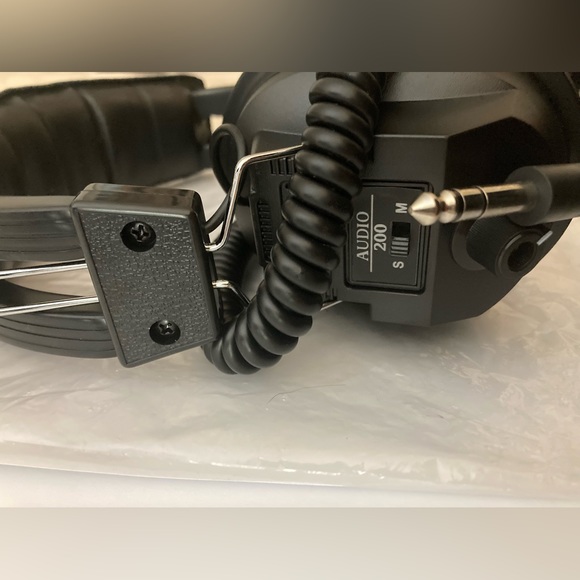 Stereo/Gaming Wired Headset - Picture 4 of 7